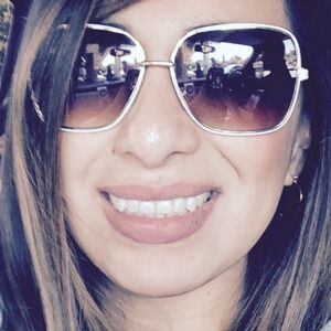 Meet your Posher, Perla